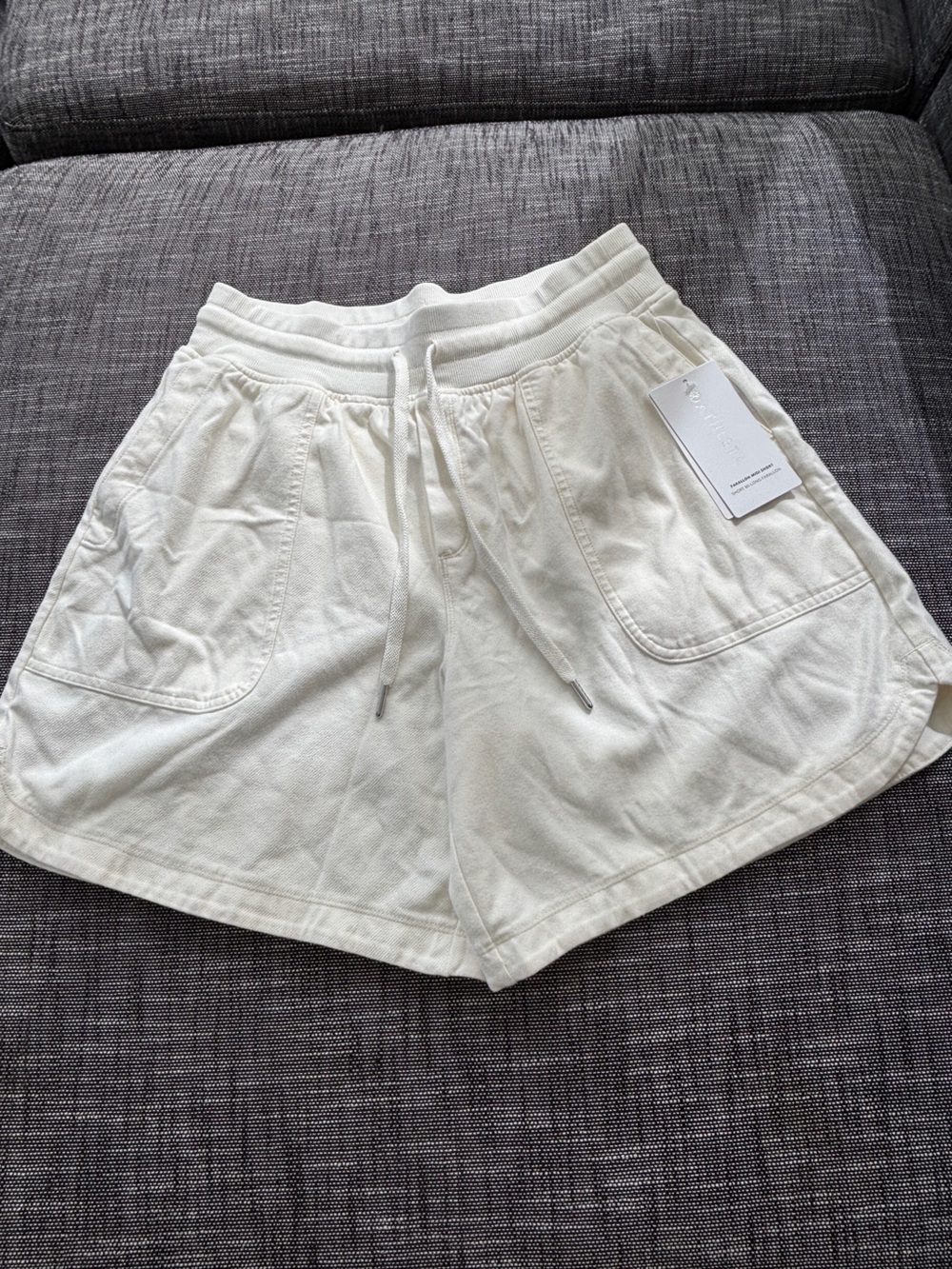 Athleta Farallon Midi Shorts White NWT - Medium